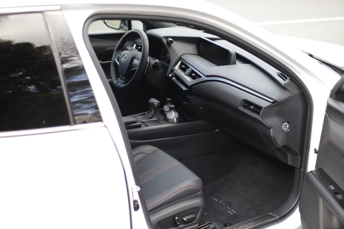 Gentleman_Blog_Lexus_UX250h__4998