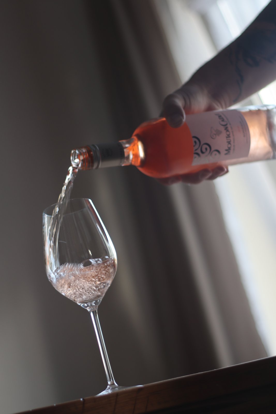 Gentlemen’s_Club_Germany_Mouton_Cadet_Rose